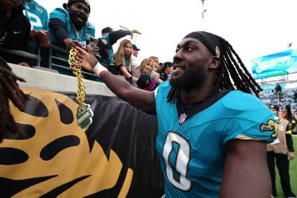 Bucs Predicted To Land All-Pro LB in Free Agency