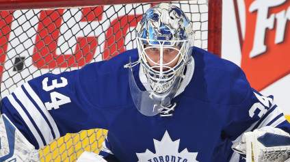 Senators Collapse Forces Club to Sign Former Maple Leafs Goalie