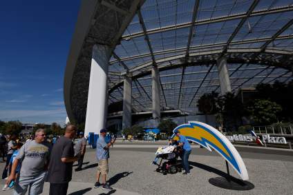 Chargers Interview Titans Defensive Coordinator for Vacant DC Position