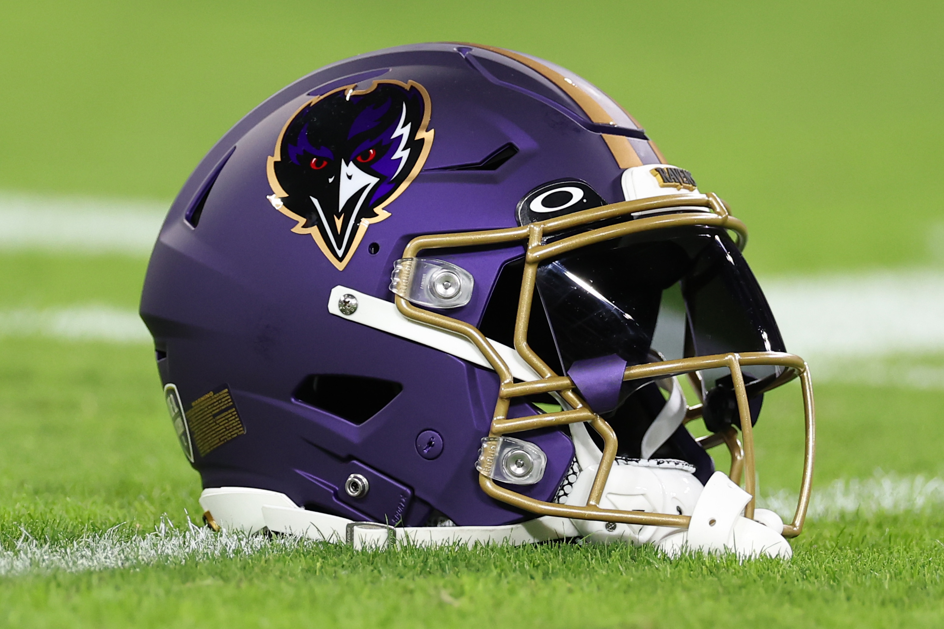 Ravens land warning: rumored free-agent target worth watching closely.