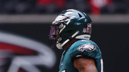 Former Eagles LB Delivers Strong Message to Announce NFL Retirement