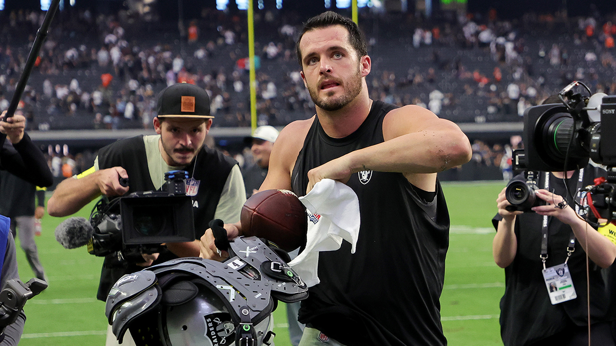Former Raiders QB Derek Carr responds to return rumors