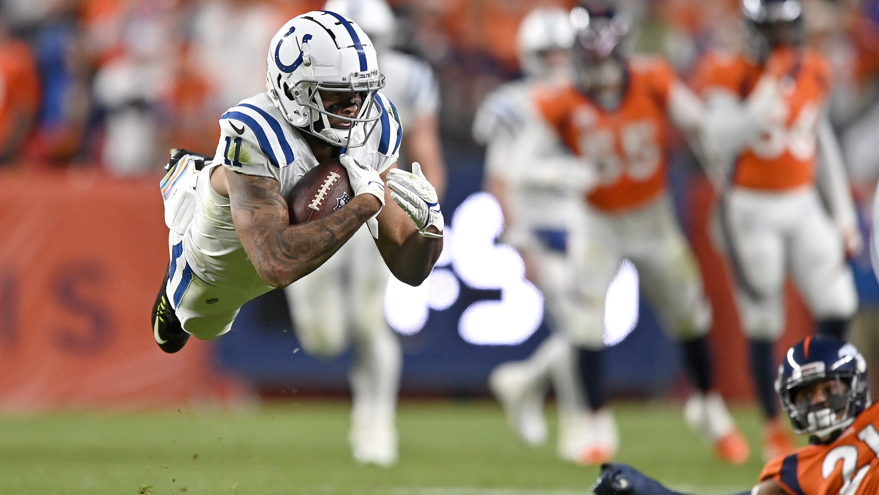 Broncos pushed to trade for M, 1,100-yard WR; what it means.