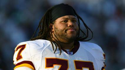 Commanders Mourn Sudden Death of All-Pro Lineman Tre Johnson at 54