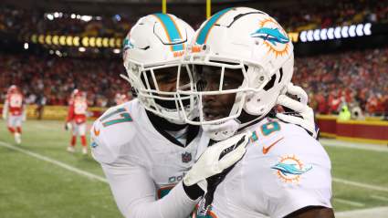 Dolphins Star Player Issues Response Amid Trade Rumors