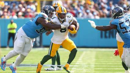 Jets Receive ‘A-‘ Grade for Stealing T’Vondre Sweat in Trade With Titans