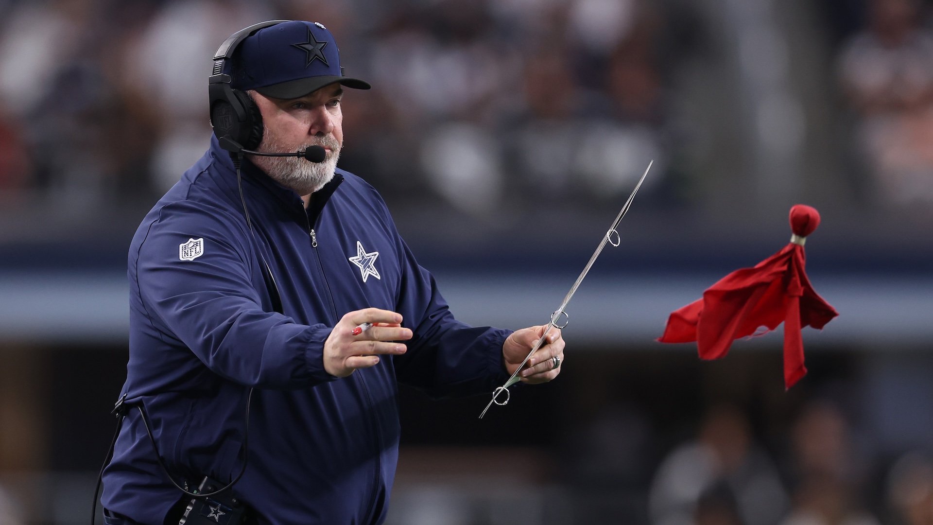 Steelers hire defensive assistant days after Cowboys interview, report says.