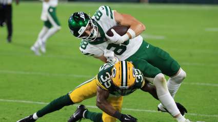 Dolphins Sign ‘Uber-Talented’ Tight End After Season