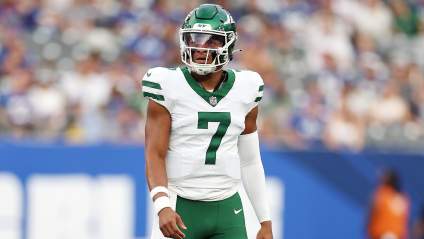 Jets Predicted to Cut QB Justin Fields After Disastrous Season: Insider