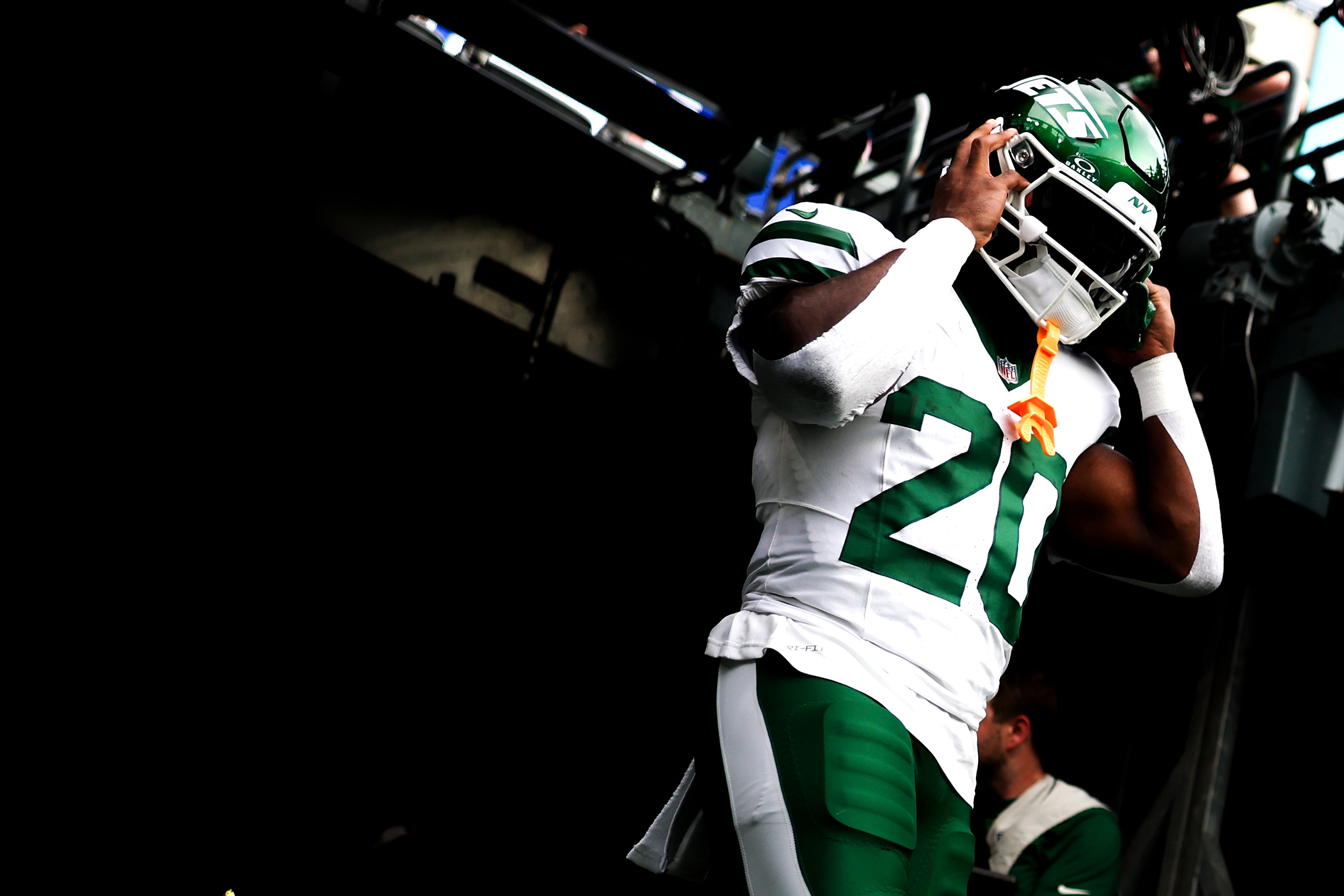 Breece Hall’s Super Bowl message complicates Broncos’ free agency plans