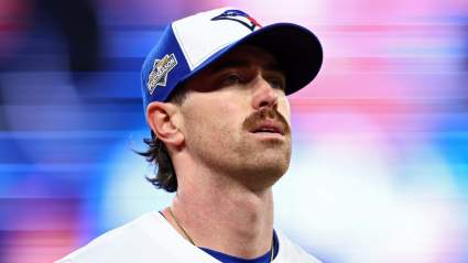 Blue Jays Should Bring Back Fan-Favorite Pitcher After Bieber Injury News