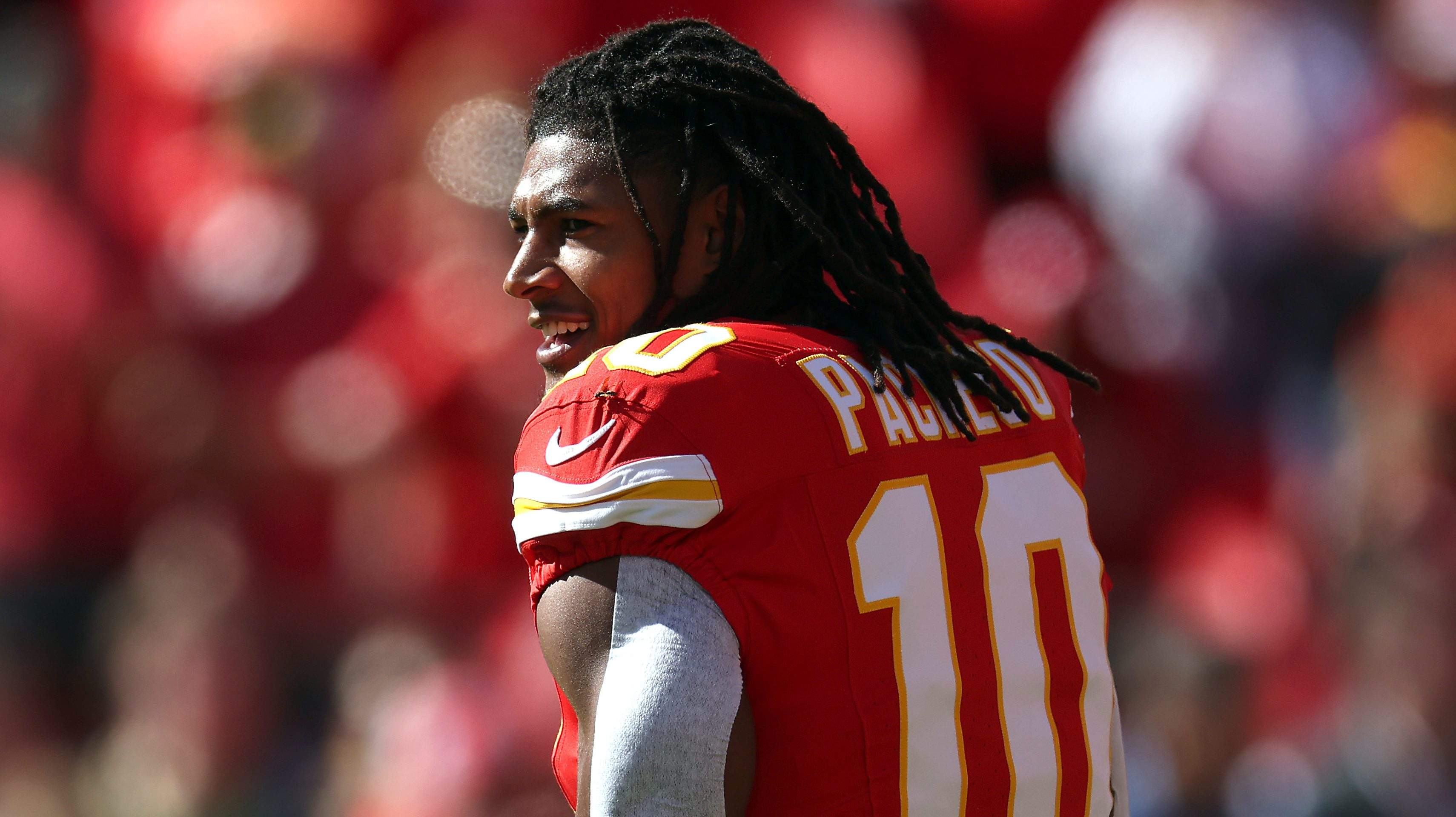 Chiefs' Ex-RB Isiah Pacheco Gets Crushing News, as Kenneth Walker III Shines