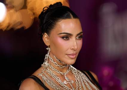 Kim Kardashian and Lewis Hamilton Confirm Romance At Super Bowl