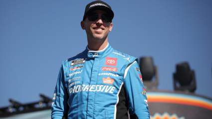 Progressive Re-Signs With Joe Gibbs Racing And Denny Hamlin