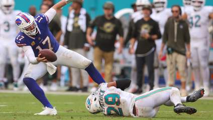 Dolphins Star Player Gets Brutally Honest on Possible Trade