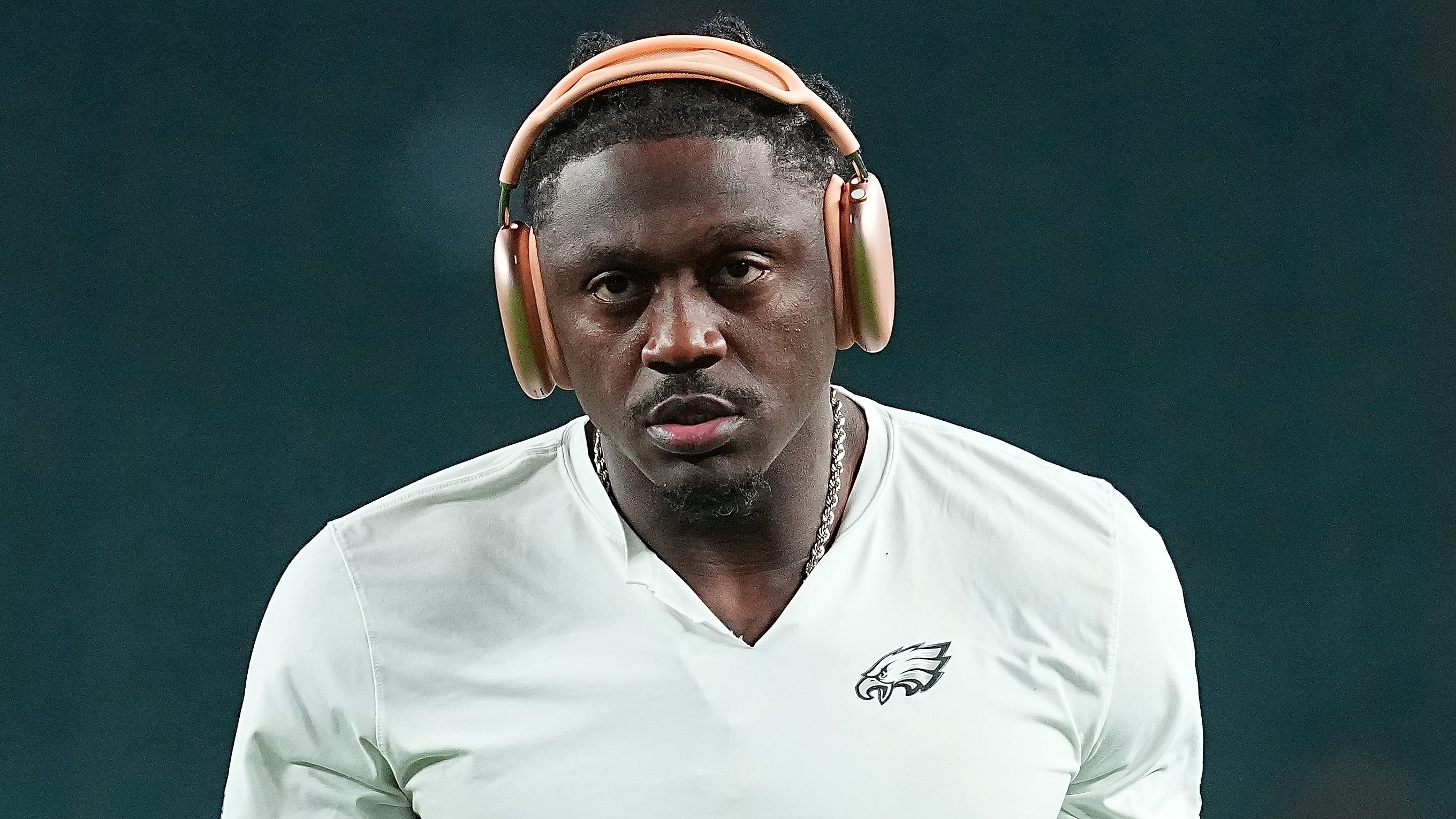 Browns trade first-round pick for All-Pro receiver in proposed blockbuster.