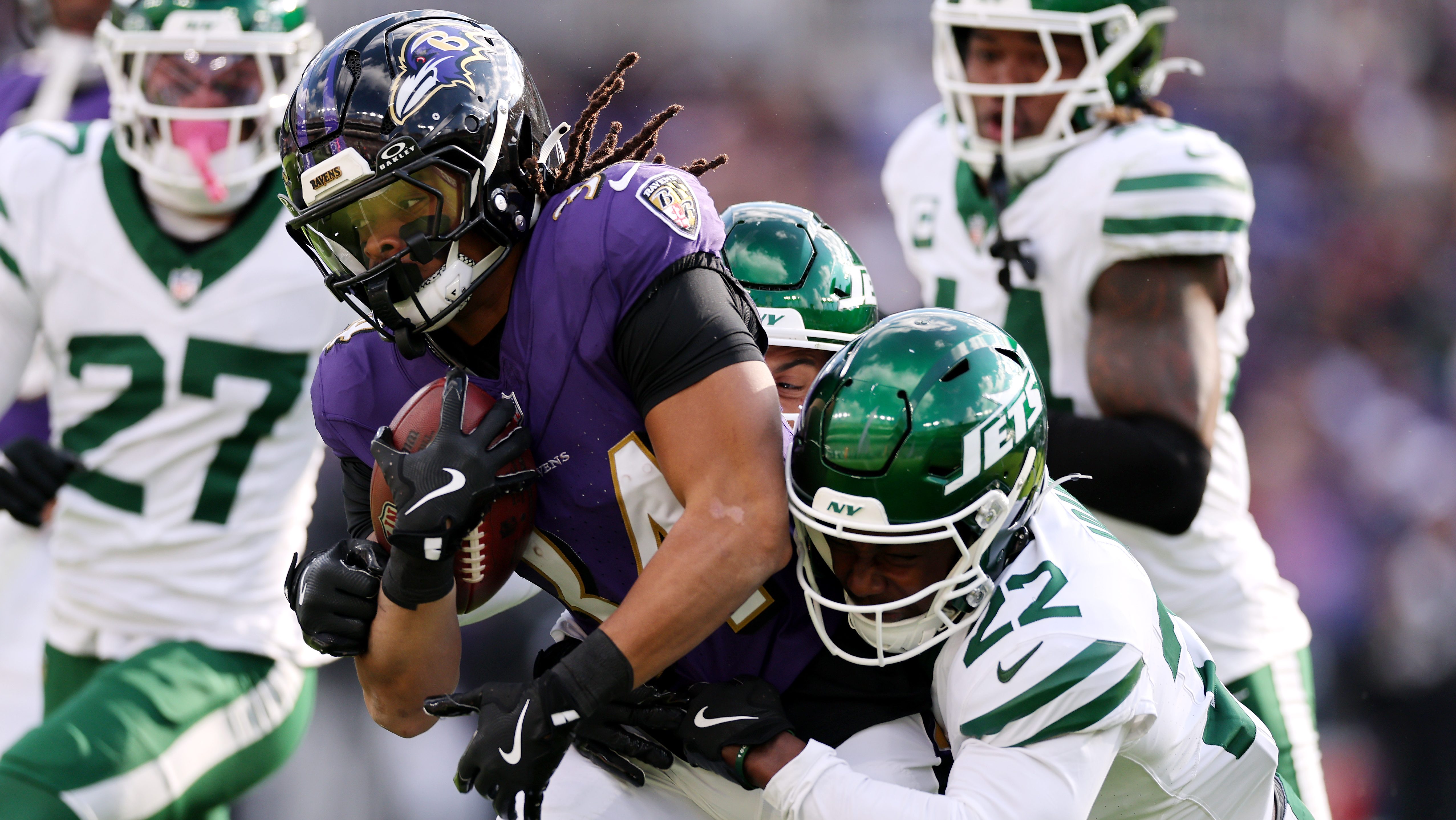 Surprising Jets free agent could draw multi-team interest; fees unclear.