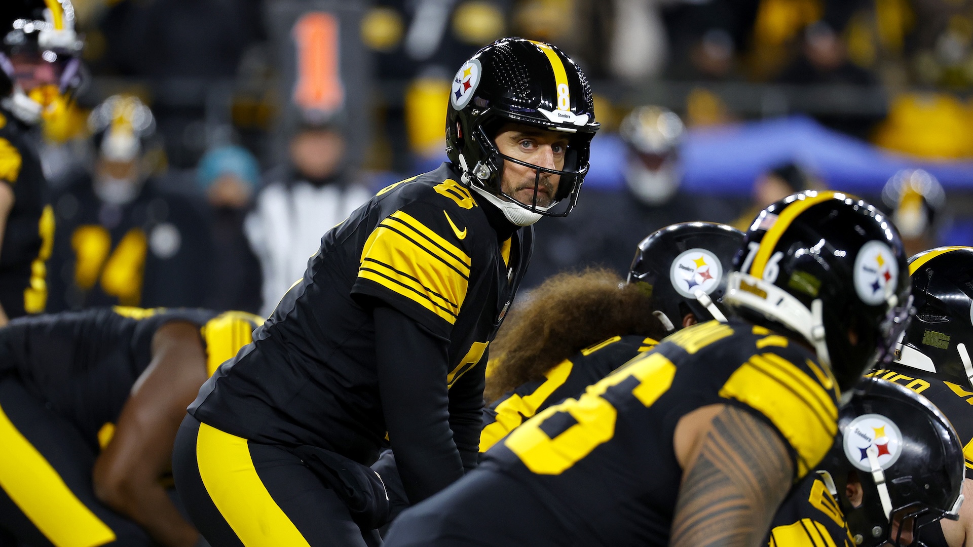 Steelers show interest in highly sought-after 2026 NFL free agent QB; report.