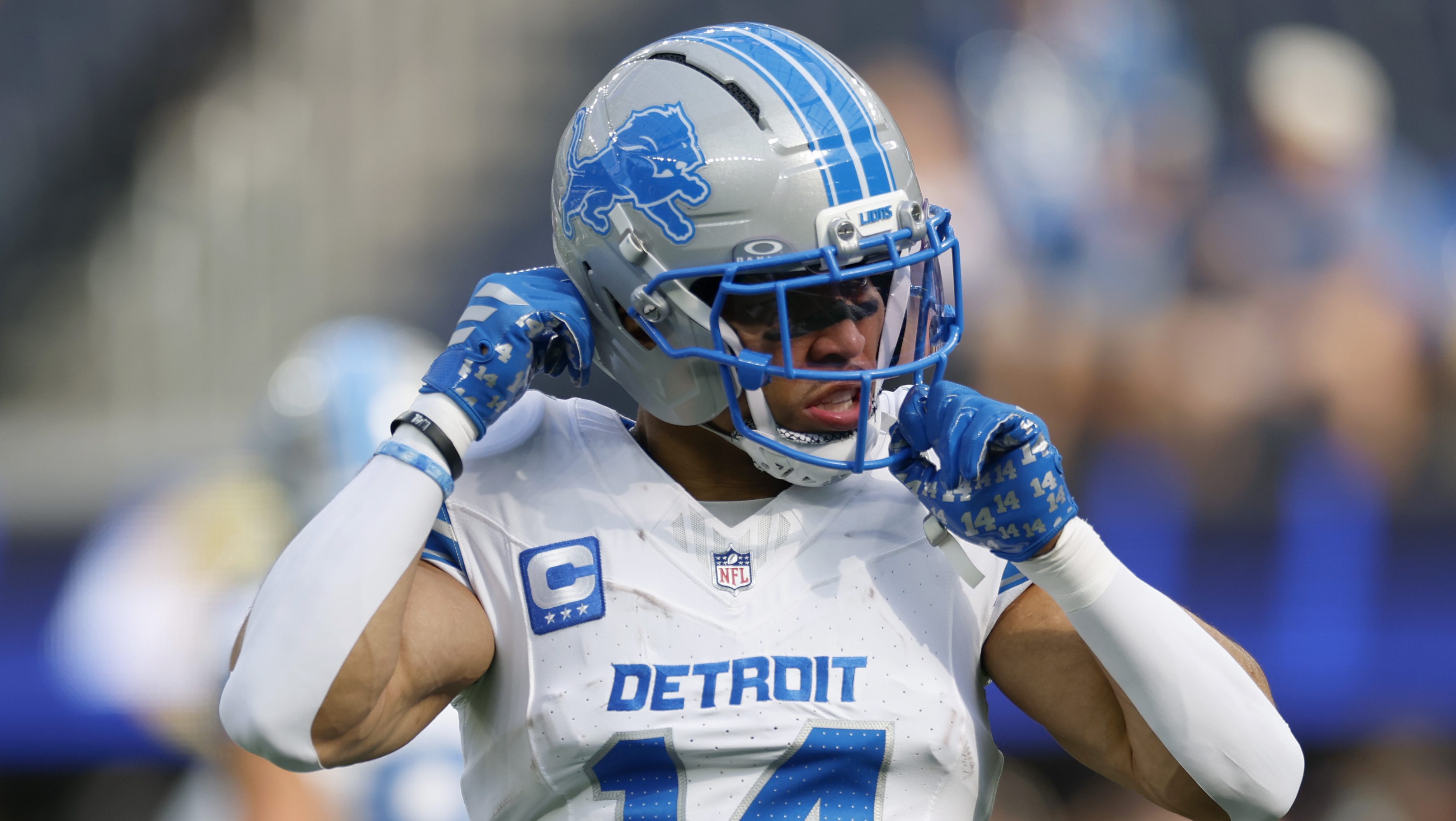 Detroit Host endorses a singular Amon-Ra St. Brown trade scenario for Lions—informative view.