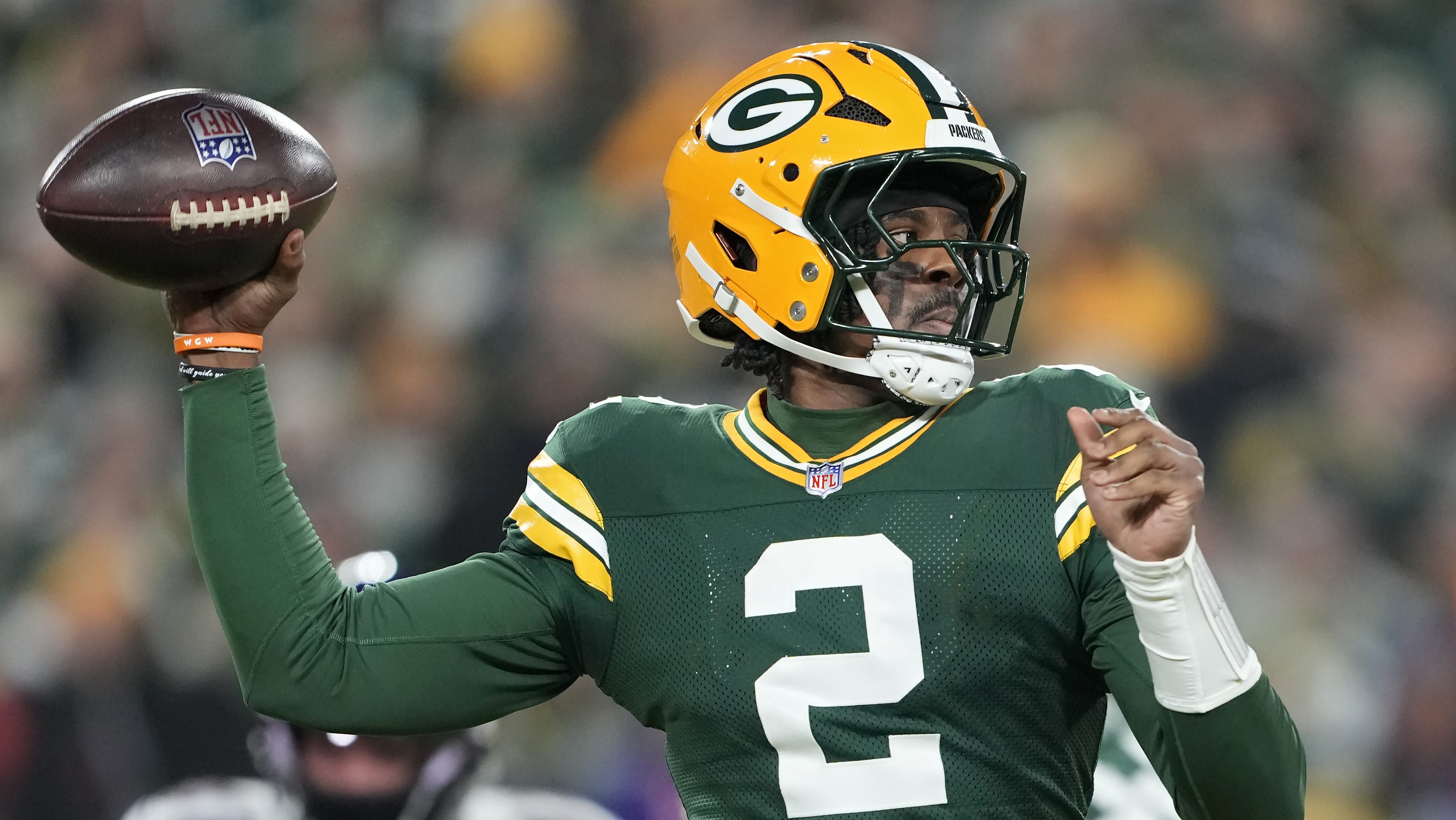 Miami Dolphins urged to pass on expensive quarterback options