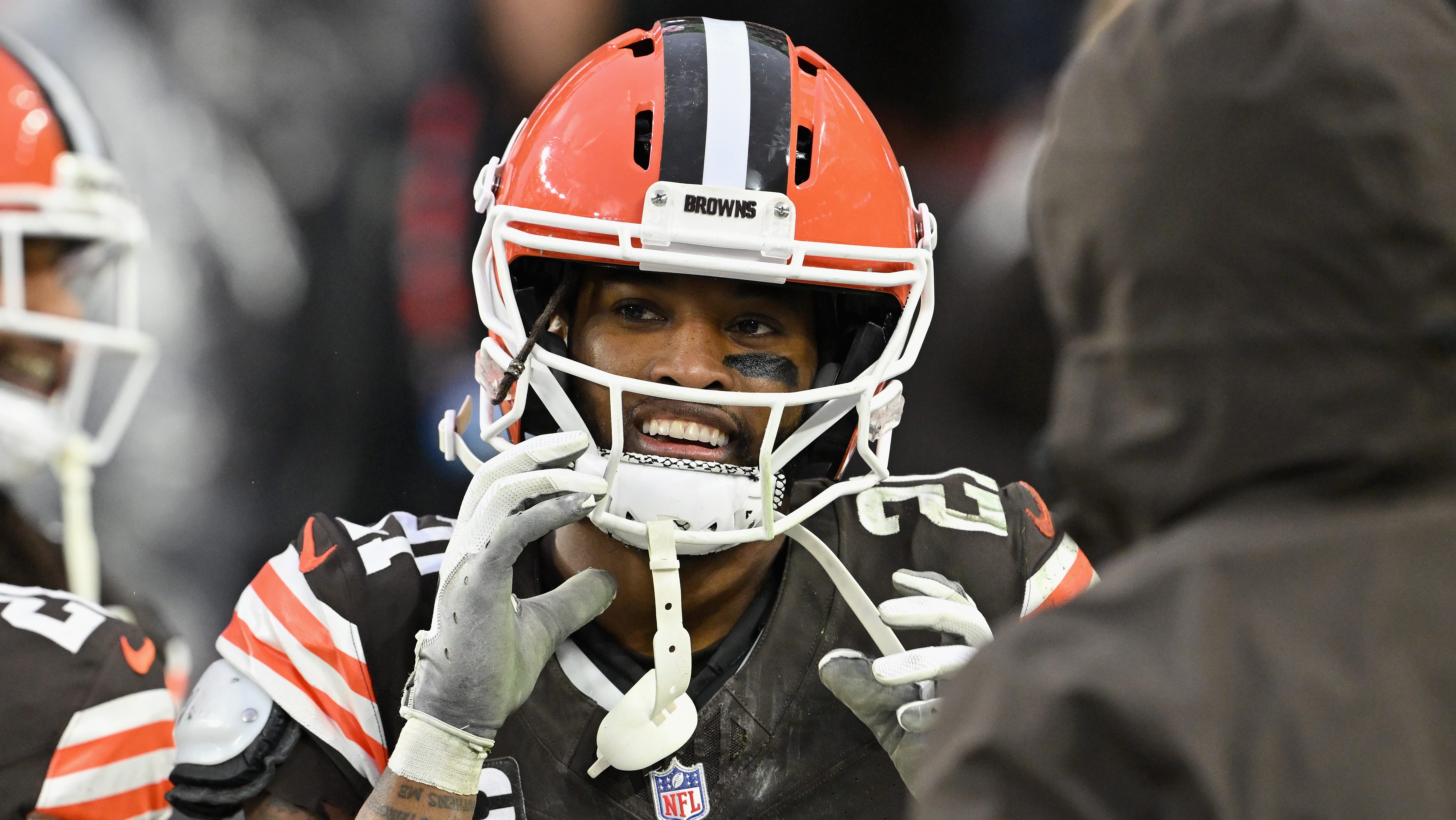Denzel Ward urges Browns to move on from the disgruntled Jim Schwartz.