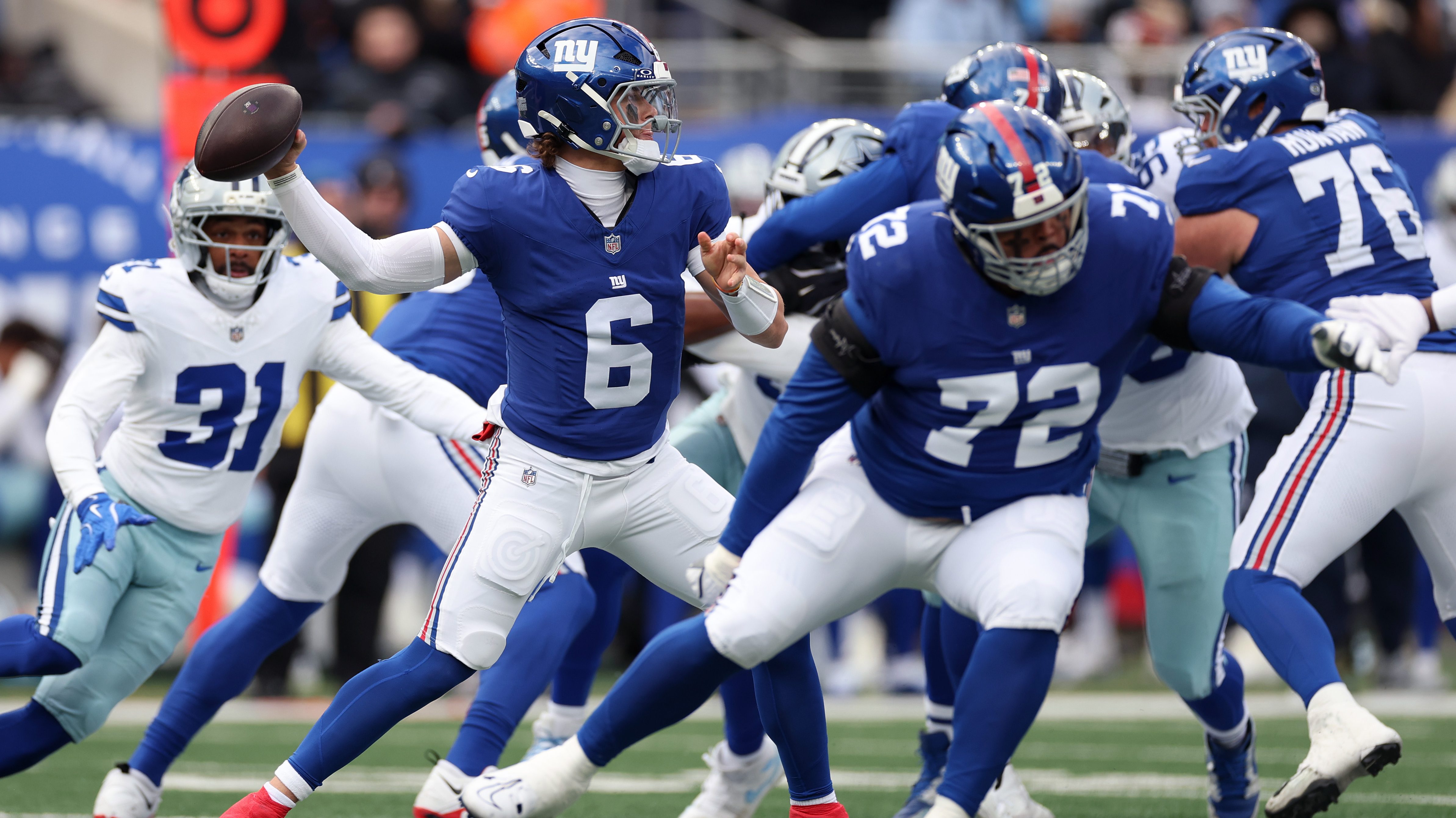 Giants’ worst-case scenario hinges on massive O-line question
