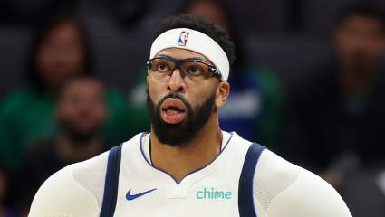 Mavericks Make Crazy Anthony Davis Trade Ahead of Trade Deadline