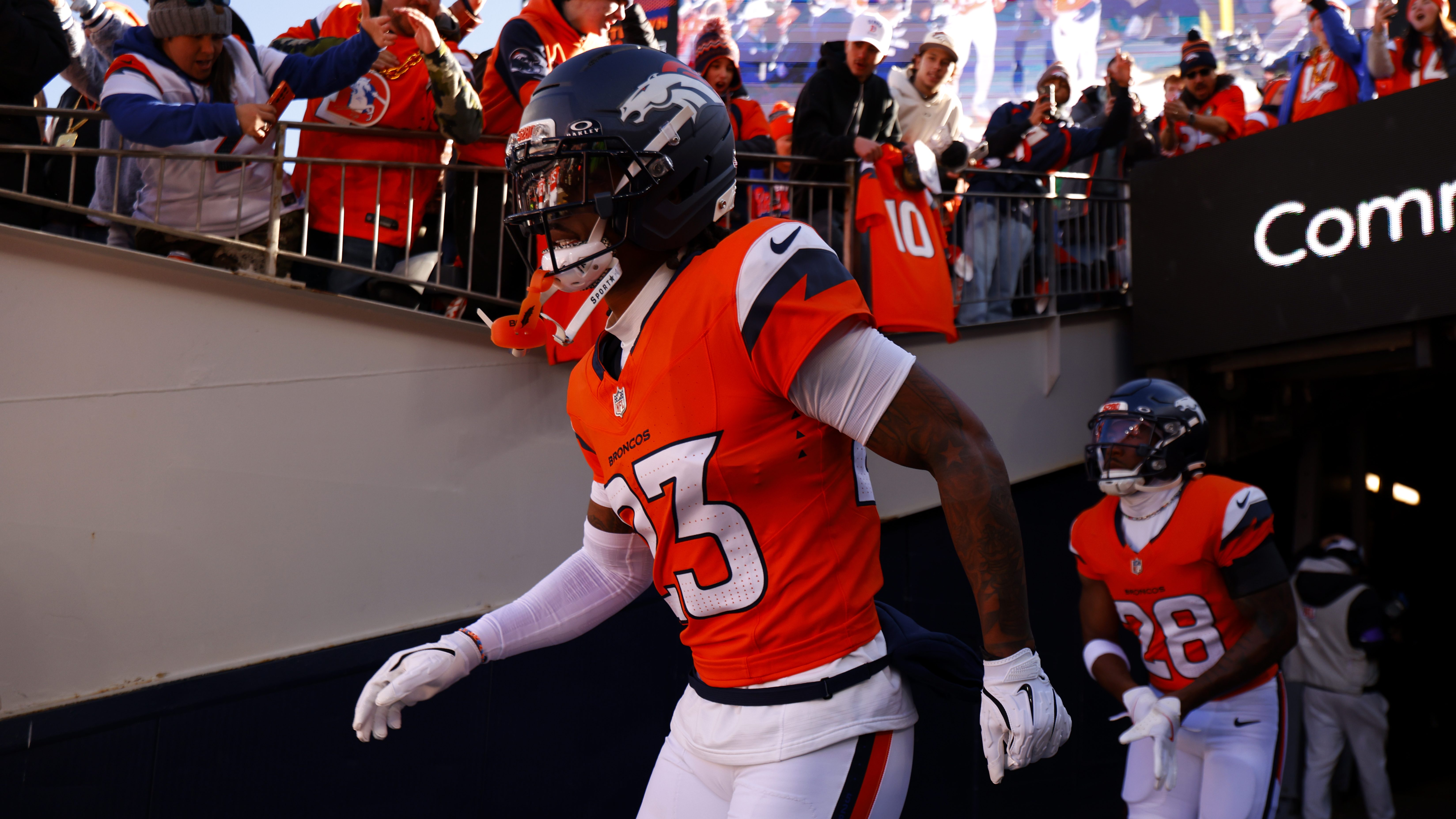 Broncos GM defends M former 1st-round pick