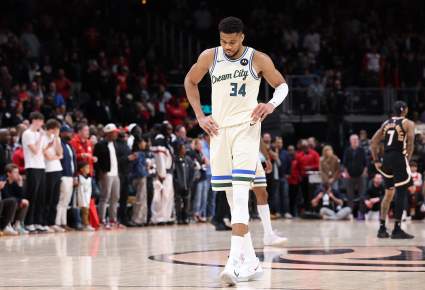 Giannis Antetokounmpo Sends Definitive Instagram Message on Future With Bucks