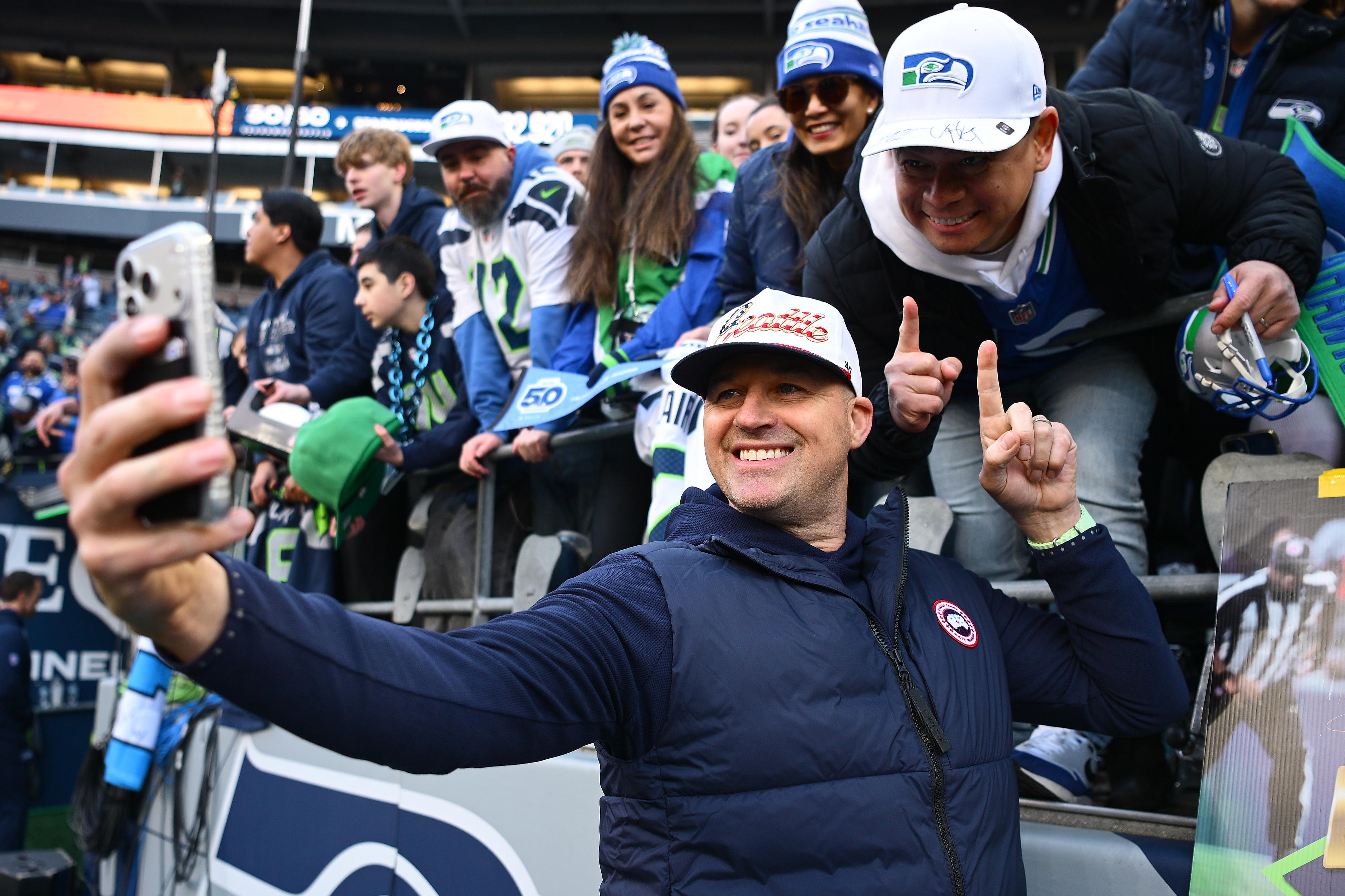 Seahawks legend opens up on Seattle’s Super Bowl run; insights from a key era.