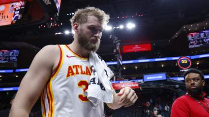 New Hawks Starting Center Puts Up Stunning Statline In Debut