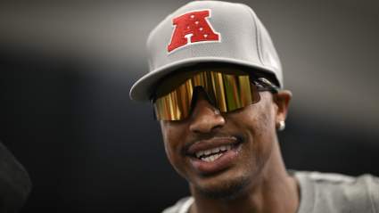 Pro Bowler Breaks Silence After Sparking Broncos Trade Speculation