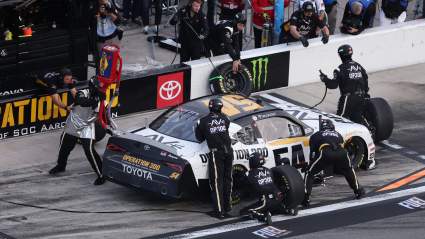 Taylor Gray Hits Crew Member On Pit Road At Atlanta