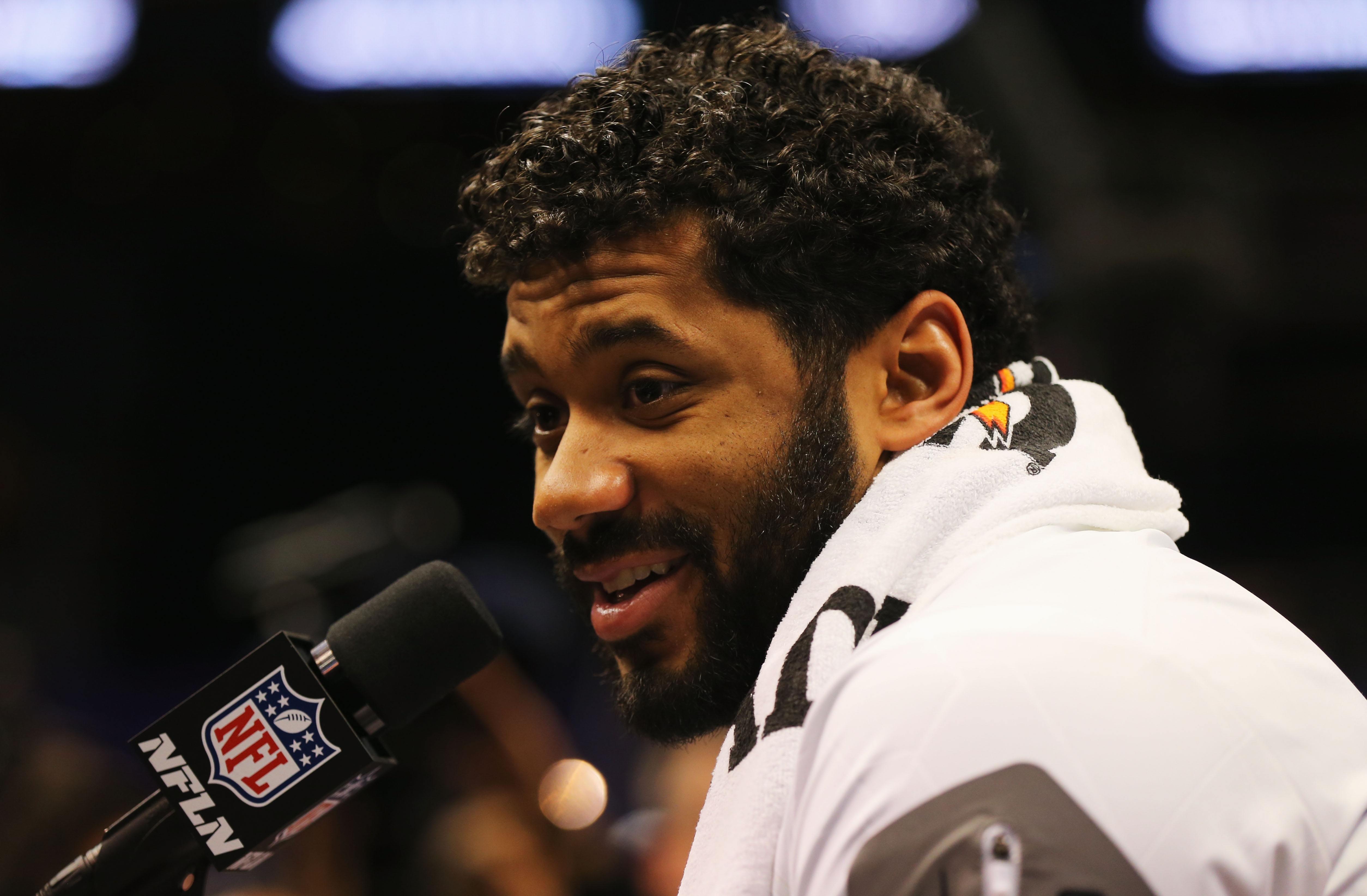 Russell Wilson ranks Peyton Manning last—Seahawks fans know why