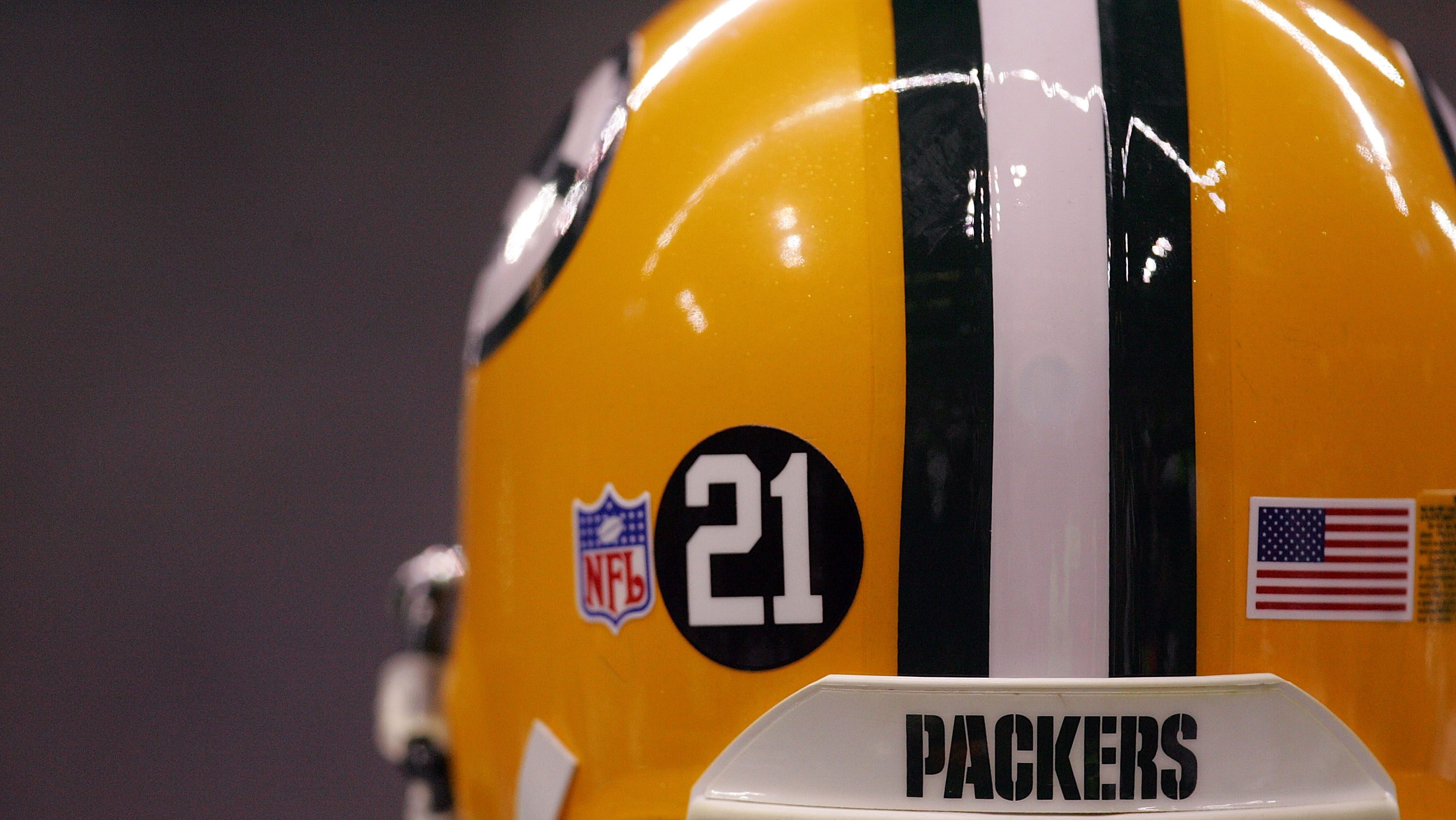 Packers hire defensive coach whose college playing career ended two years ago