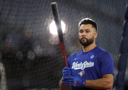 Red Sox Sign Former Yankees Shortstop