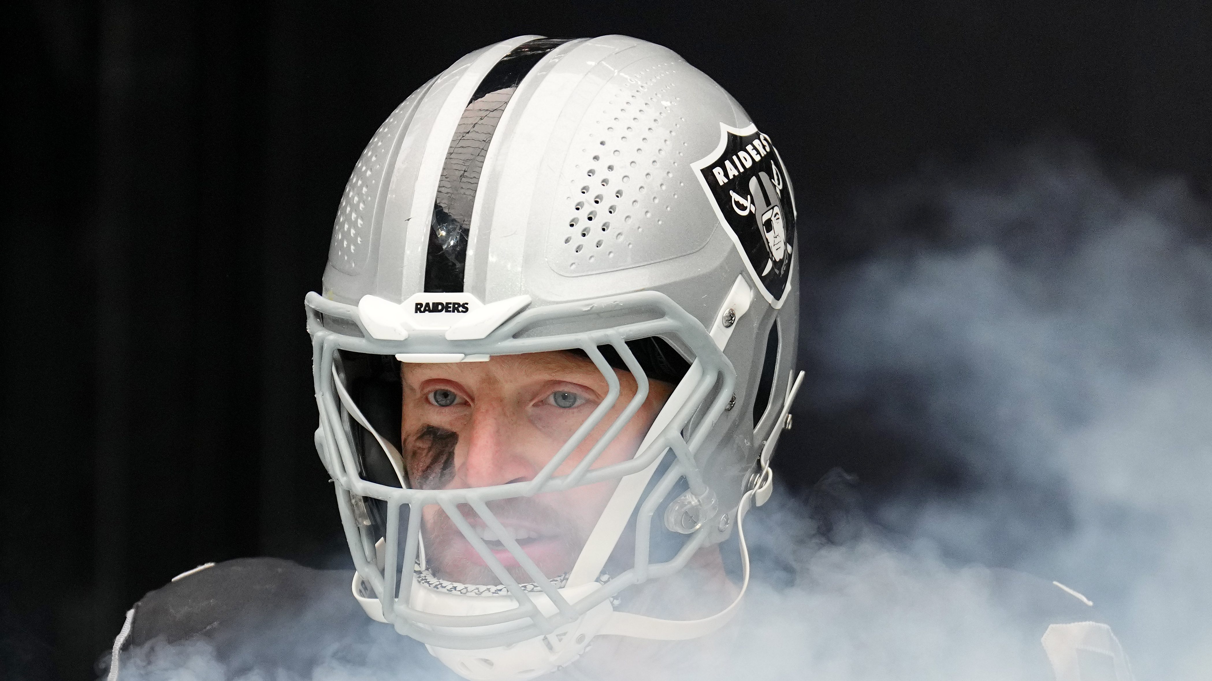 Ravens call a natural fit for Pro Bowl edge rusher.