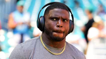 Tyreek Hill Gets Clear Message From Chiefs Superstar, Fueling Reunion Rumors