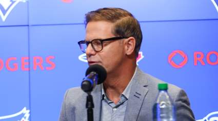 Blue Jays Should Target Bat after Santander Injury