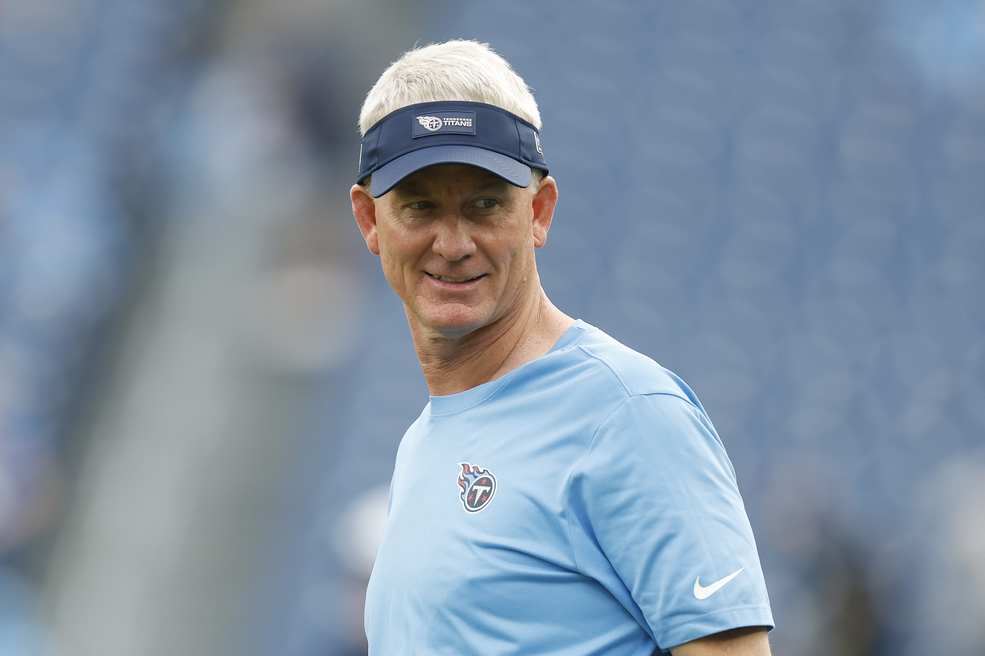 Raiders name ex-Titans interim coach to major new role.