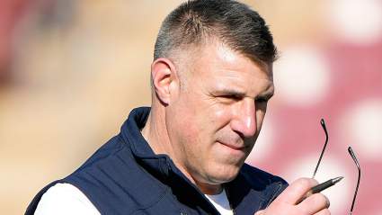 Mike Vrabel Reveals Patriots’ Big Plan for Star CB