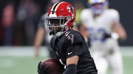 Giants Sign Former 1,000-Yard Wide Receiver to $10 Million Contract