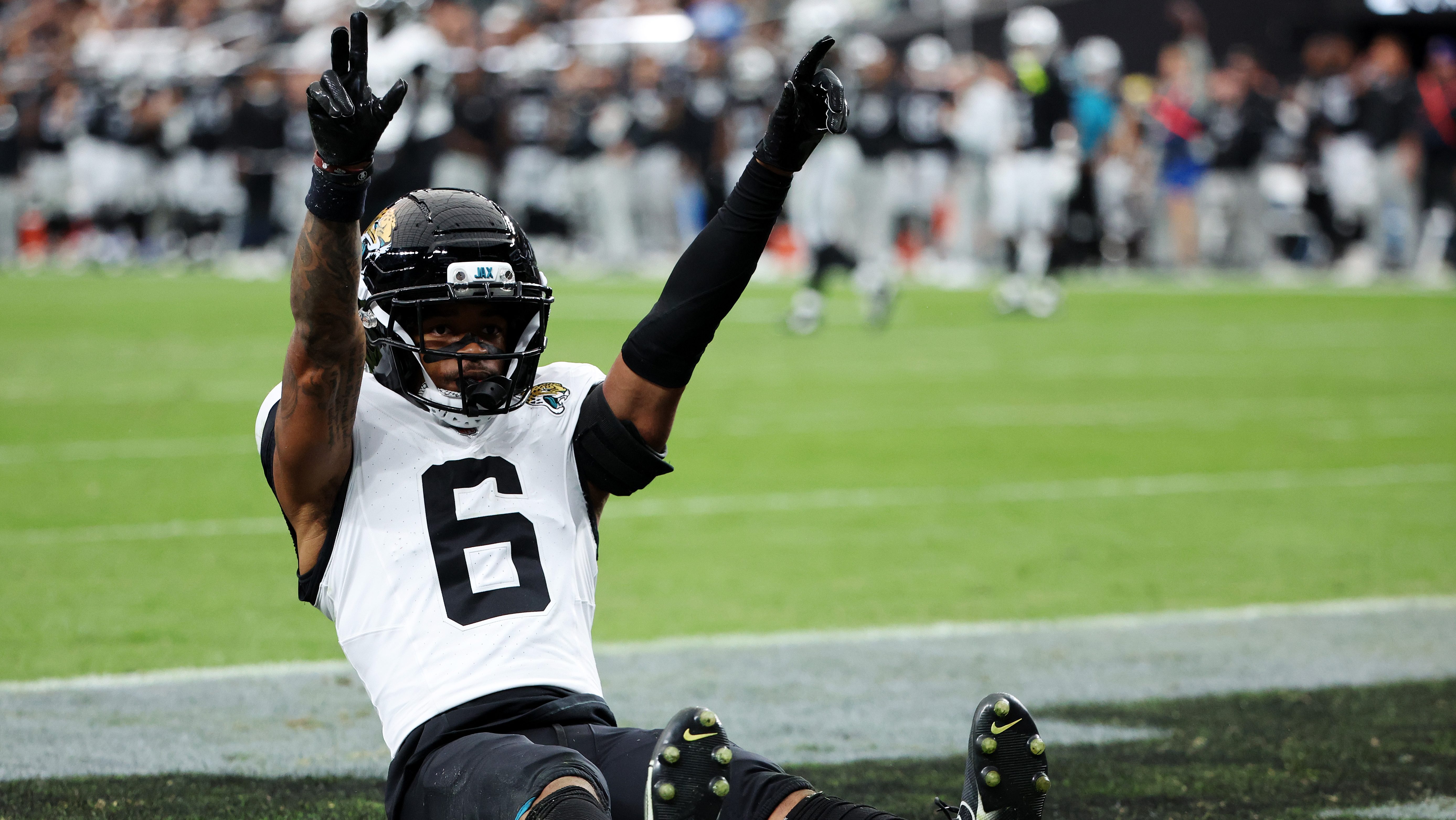 Darnell Savage Adds Veteran Versatility to Secondary