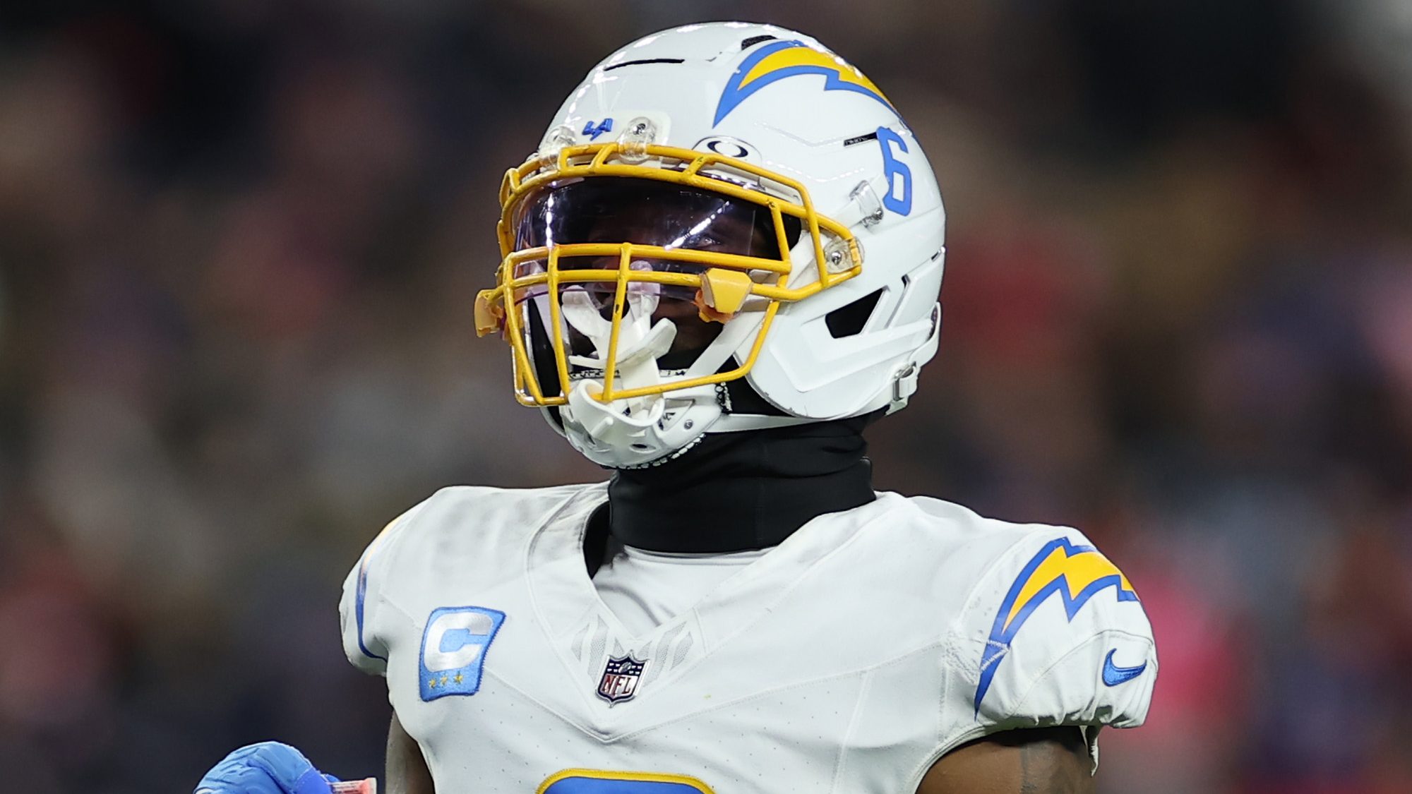 Chargers finalize Pro Bowl LB decision in free agency