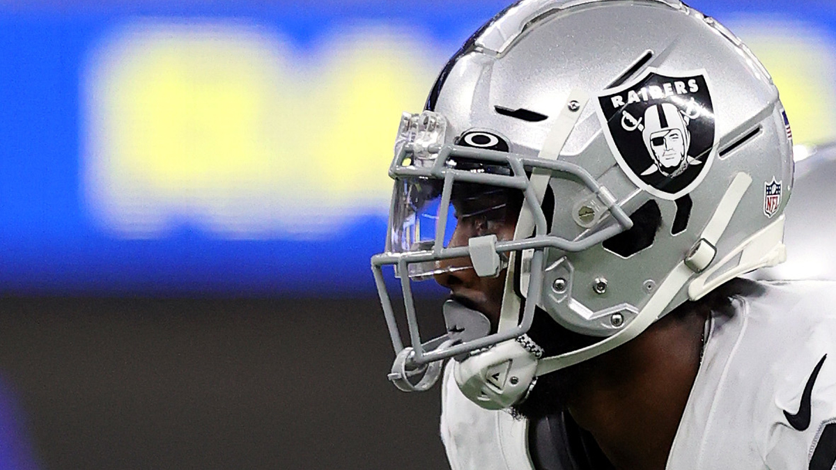 Ex-Raiders Fan Favorite Signs With Rival After Getting Cut Ex-Raiders Fan Favorite Signs With Rival After Getting Cut