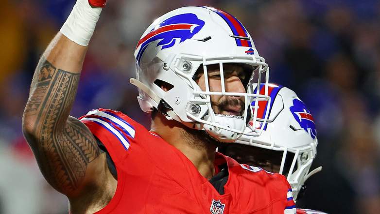 The Browns have signed AJ Epenesa.