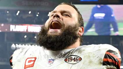 Browns Preparing for Life Without All-Pro Piece of Offense