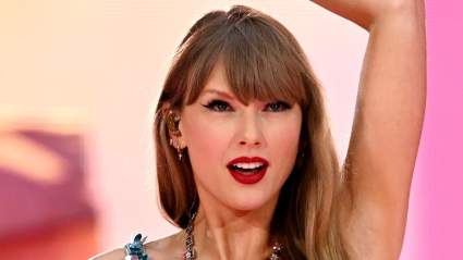 Taylor Swift Hits 2 Billion Milestone With Song About Ex-Boyfriend