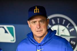 MLB Insider Sends Strong Message on Dan Wilson’s Mariners Future
