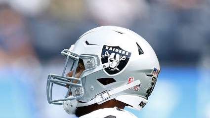 Raiders Tag 2 Veterans on Expiring Contracts: Report